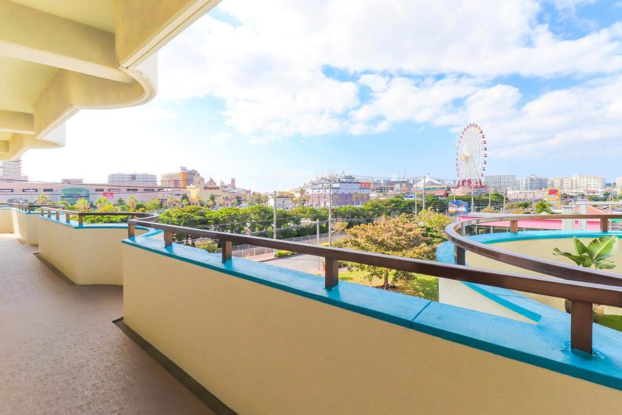 Condominium Hotel Mihama Upi Chatan Exterior photo